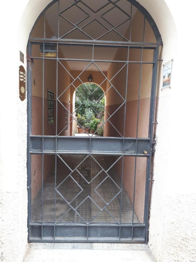 Tra Gianicolo E Trastevere Rome Luaran gambar